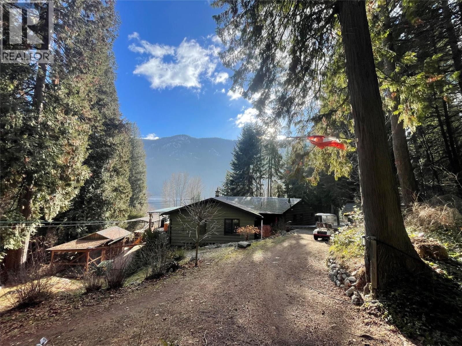 5375 Allendale Crescent, Castlegar