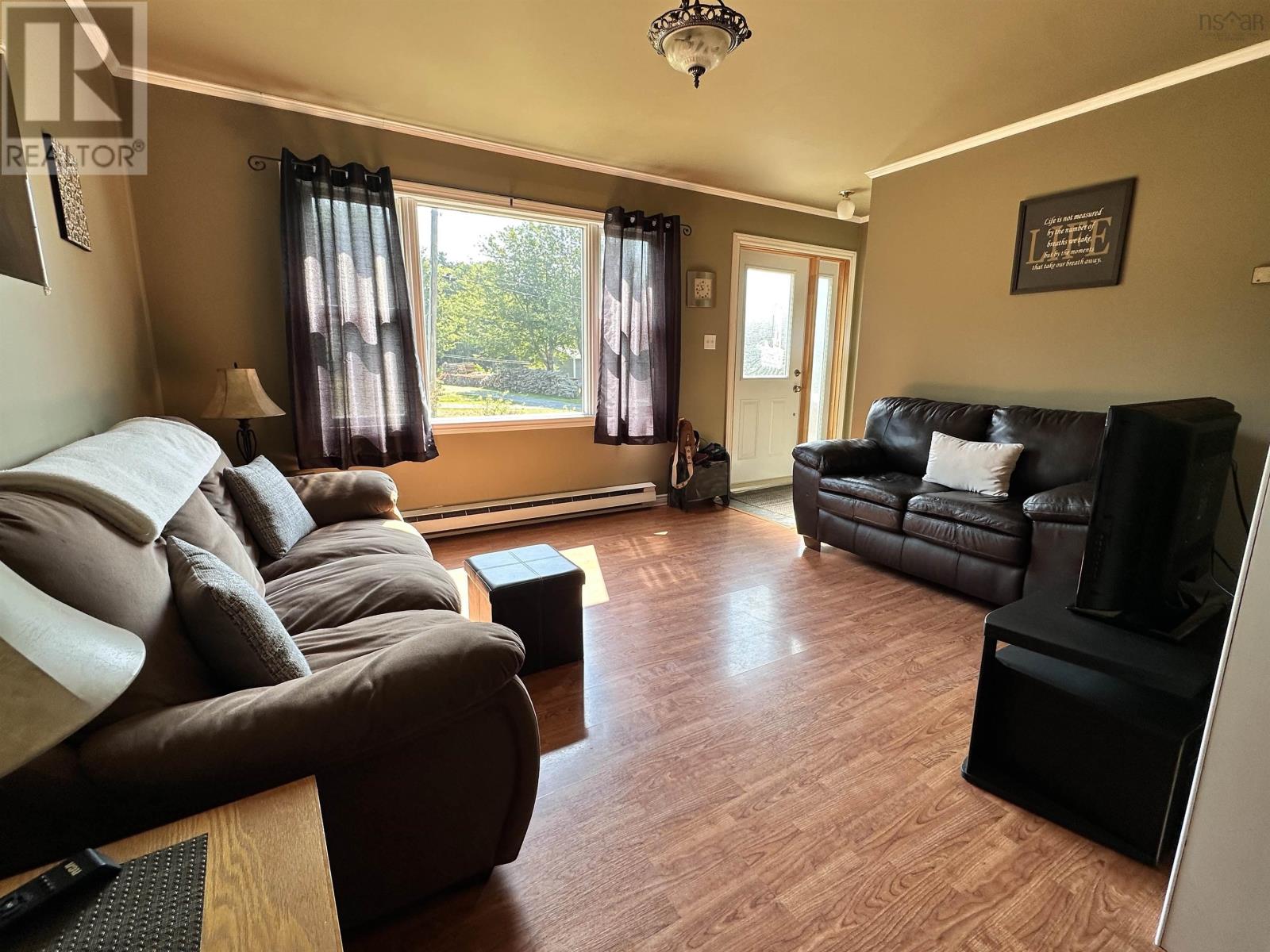 Property 11 of 25 of 41 James Street