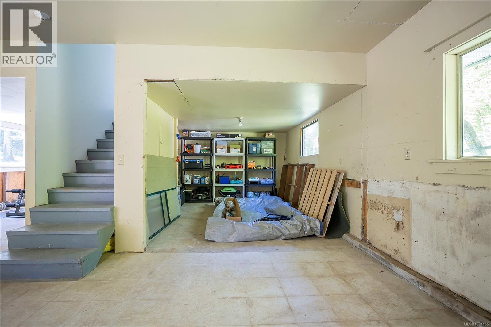 4299 Entrance Ave, Ladysmith