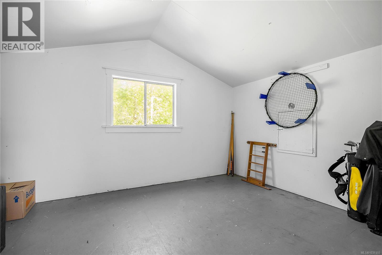 4299 Entrance Ave, Ladysmith