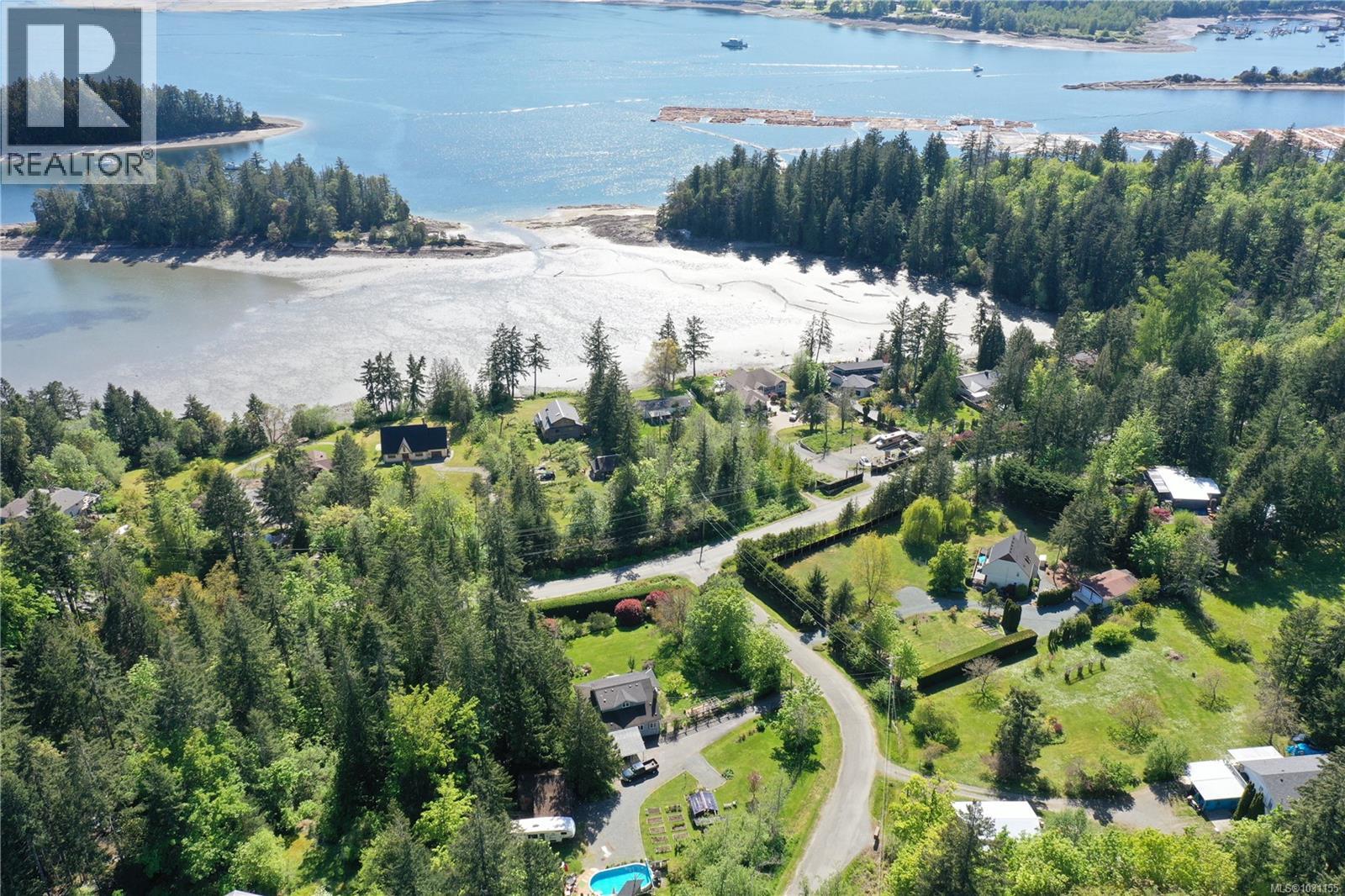 4299 Entrance Ave, Ladysmith