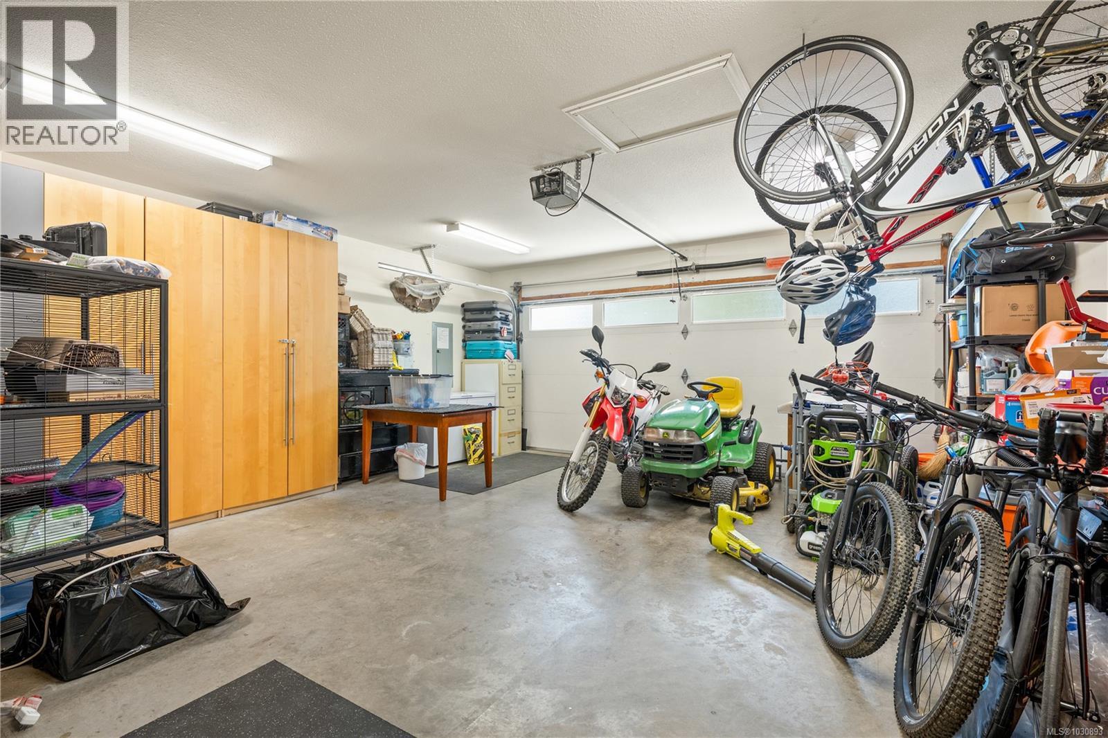2100 Cedar Rd - 52