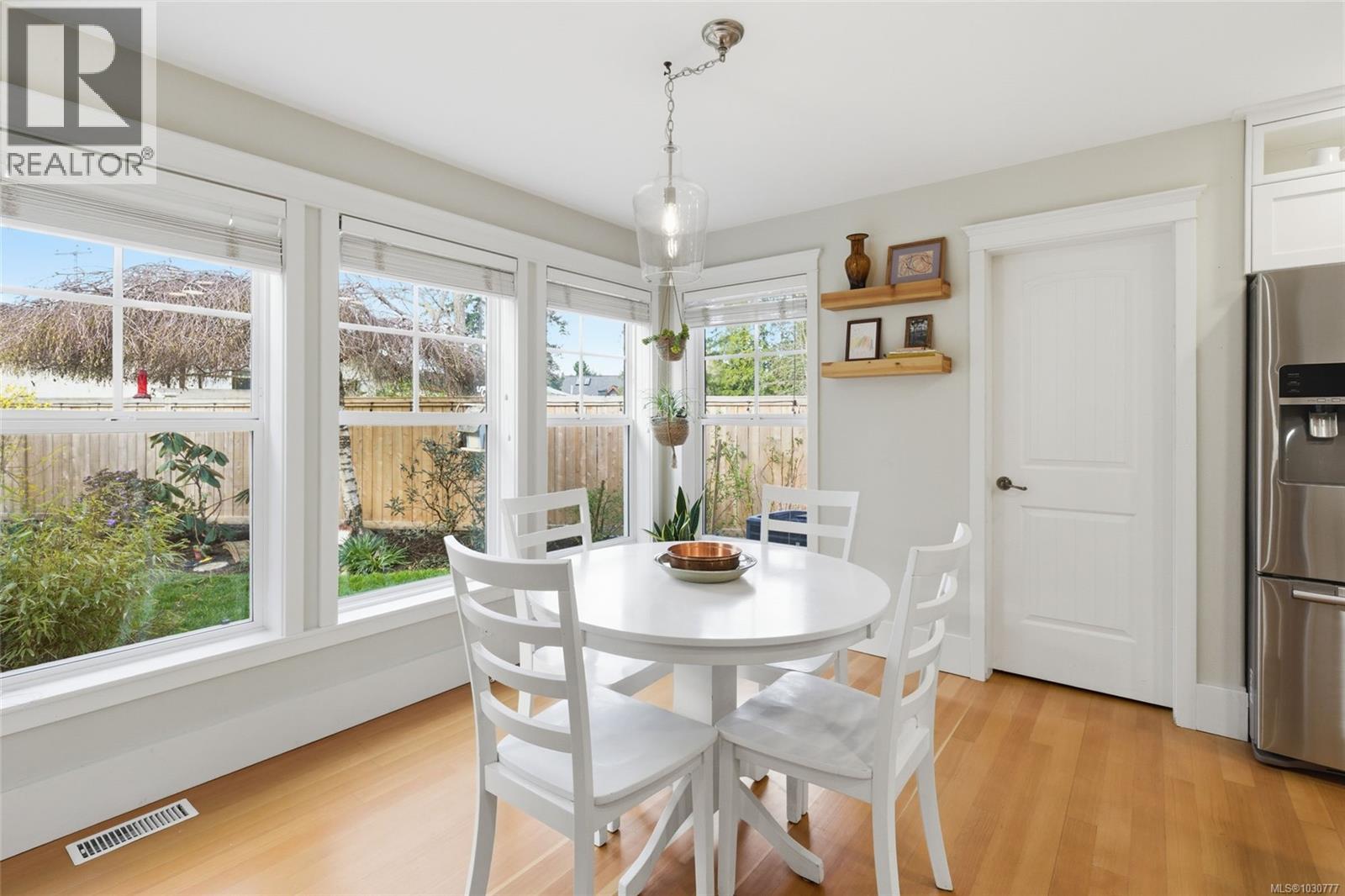 647 Temple St, Parksville