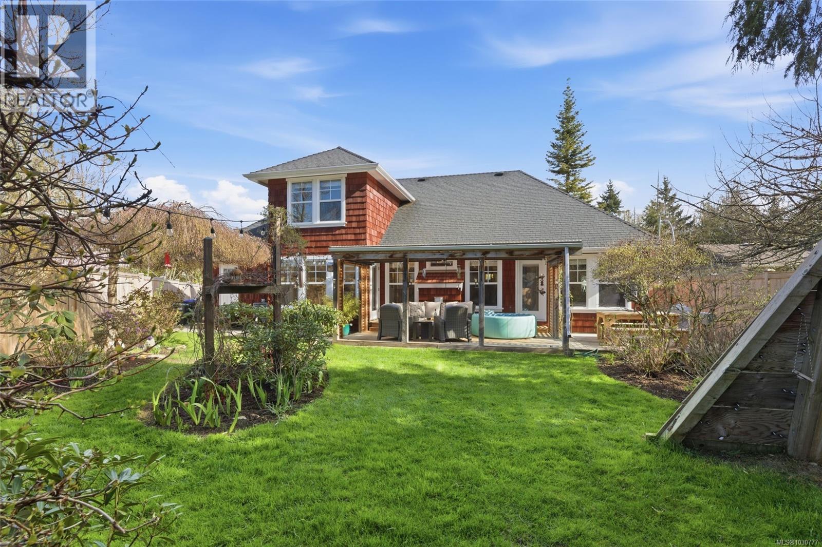 647 Temple St, Parksville