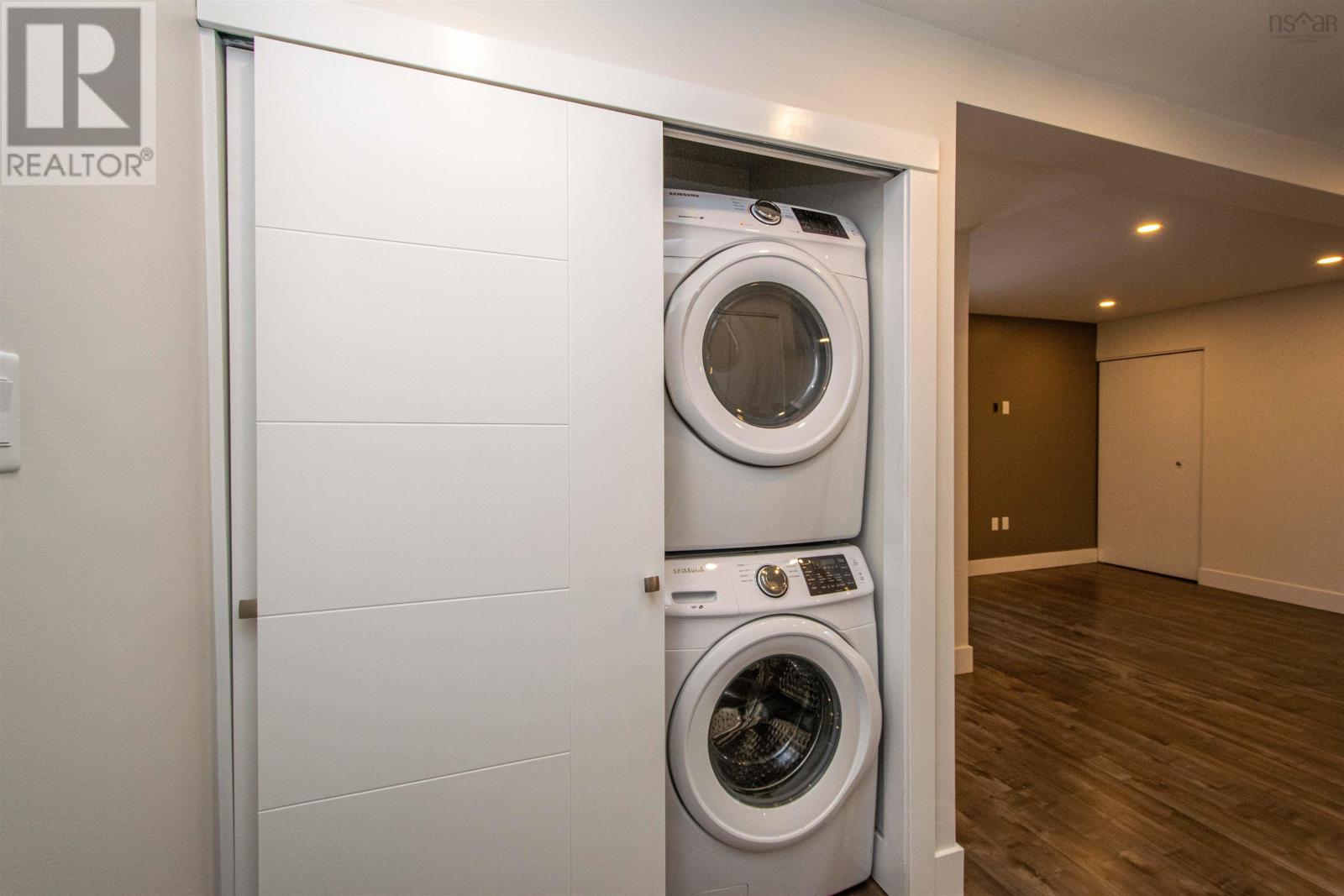 Property 35 of 49 of 5877 Gainsborough Place