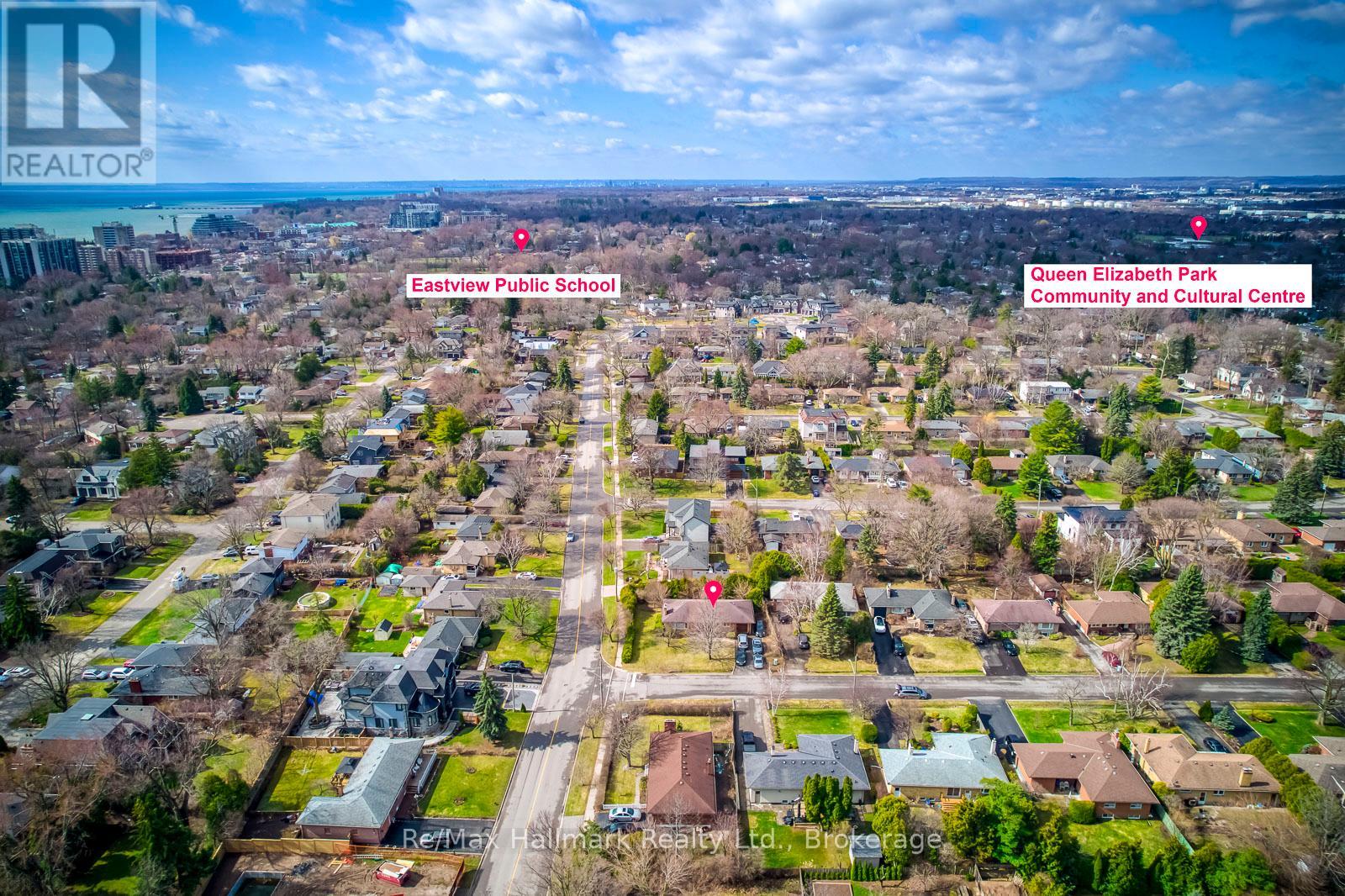 216 WALES CRESCENT - 6