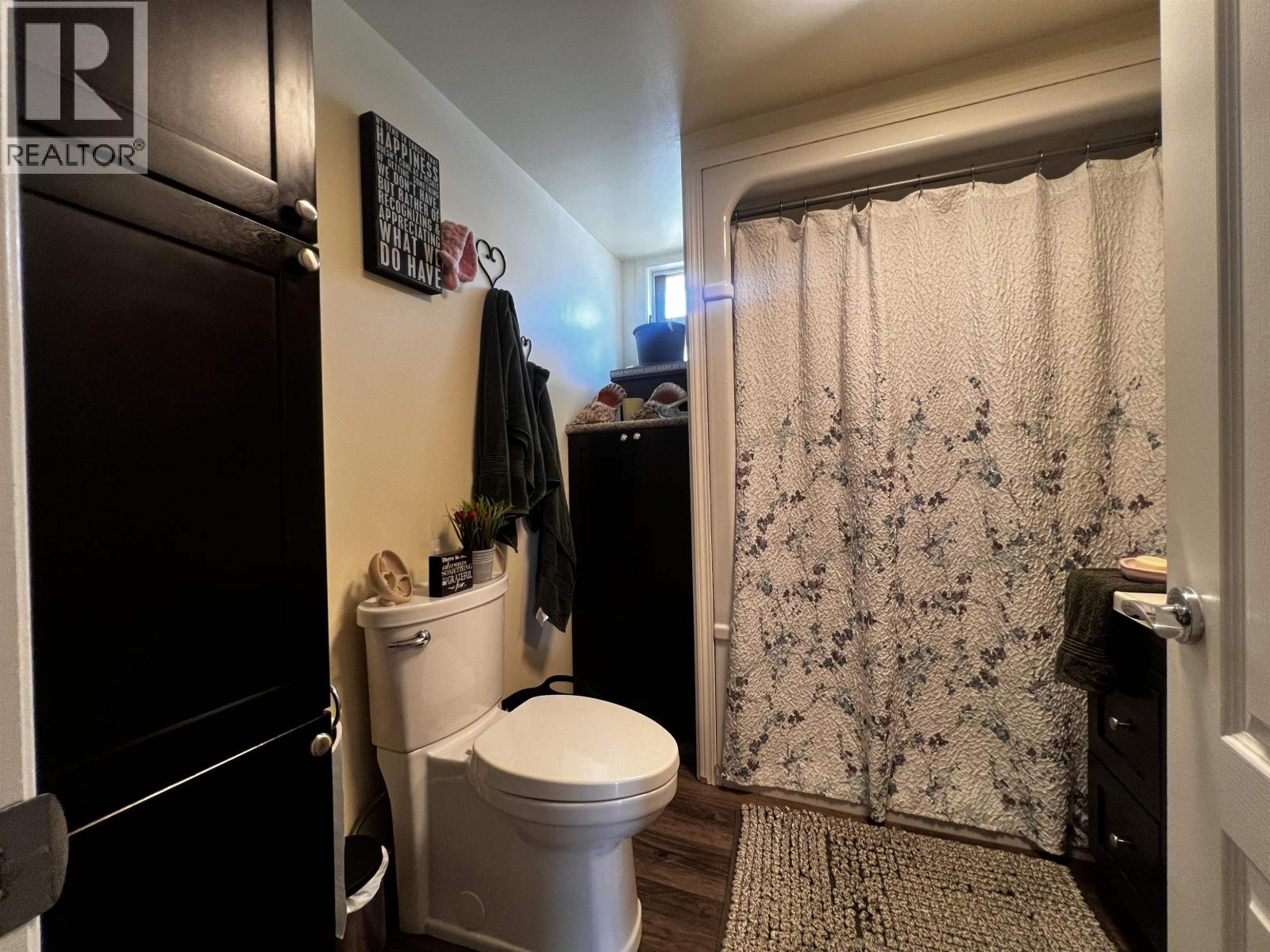 #43 8420 ALASKA ROAD - 29