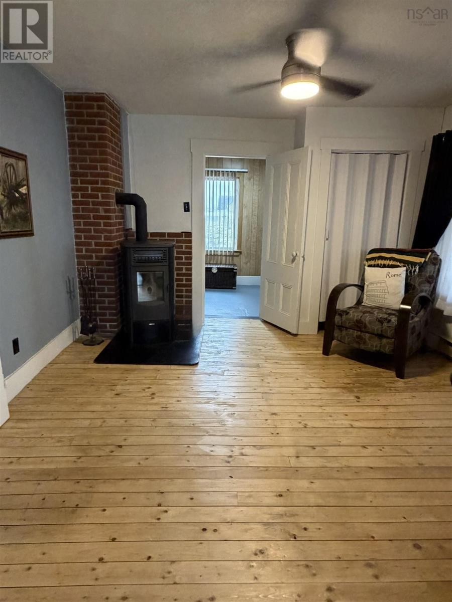 Property 16 of 26 of 637 Highway 335