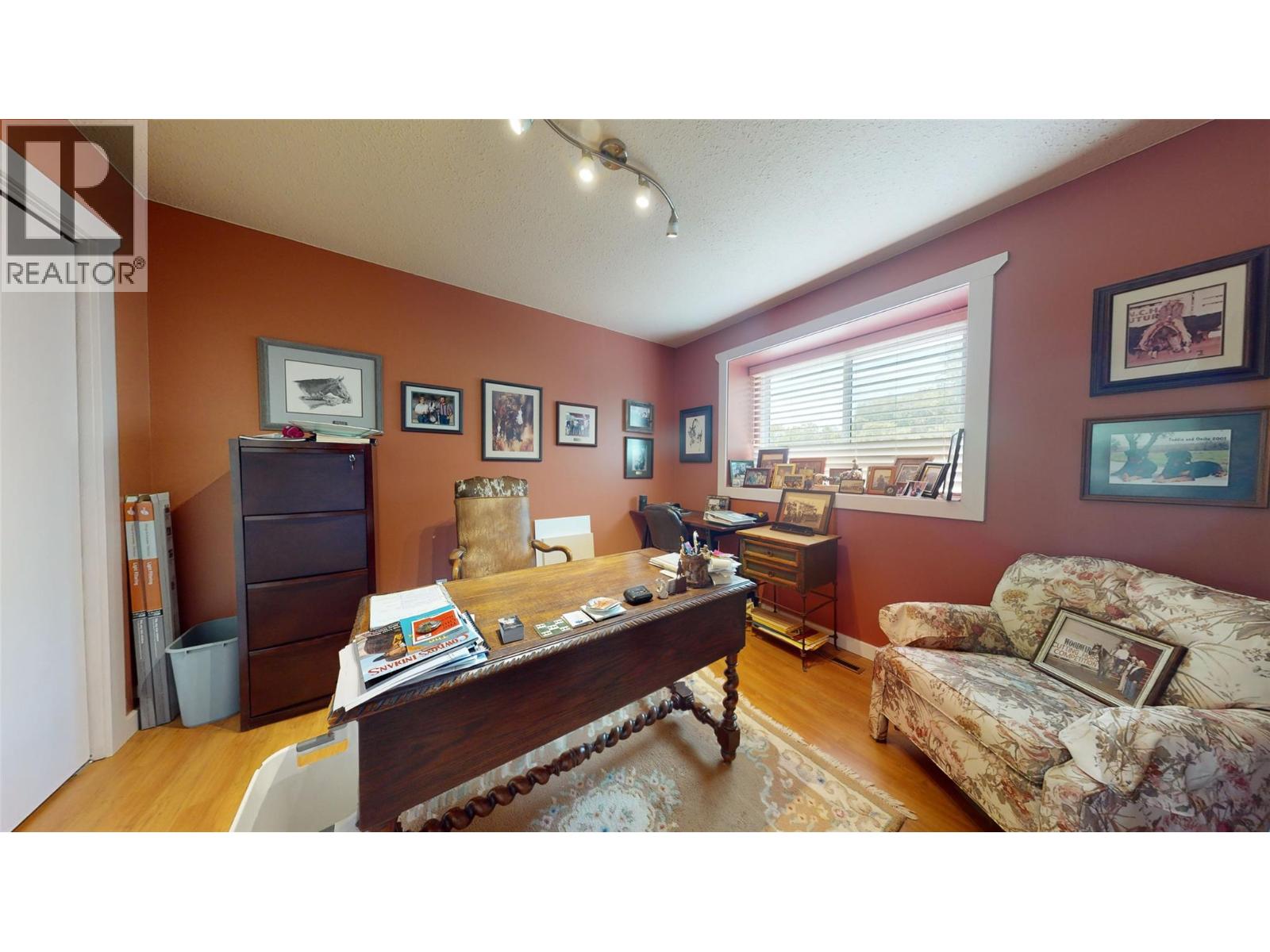 205 GREASEWOOD Avenue - 23