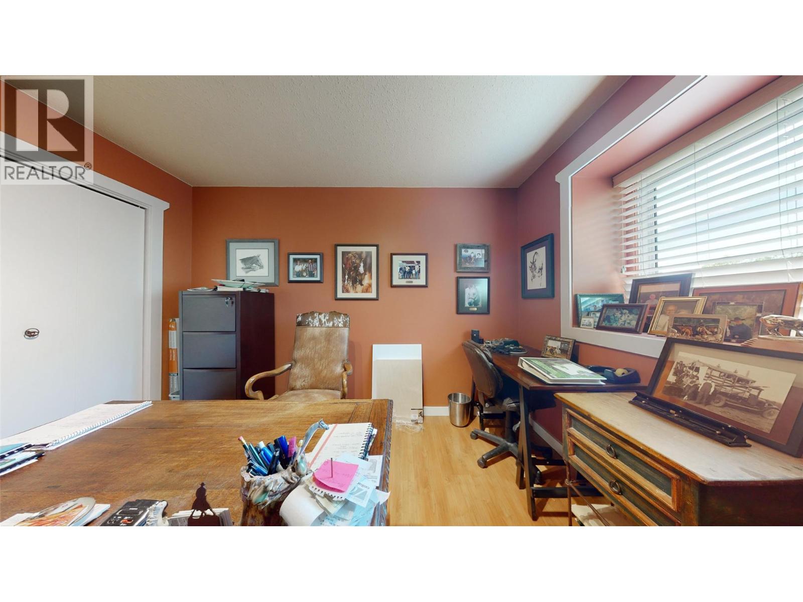 205 GREASEWOOD Avenue - 24