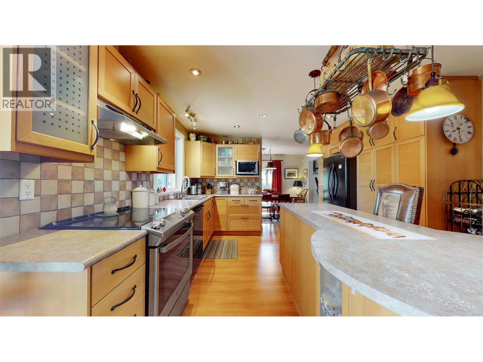 205 GREASEWOOD Avenue - 4