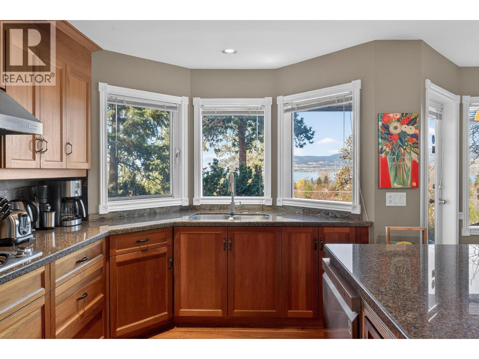 486 Bayhill Place, Kelowna