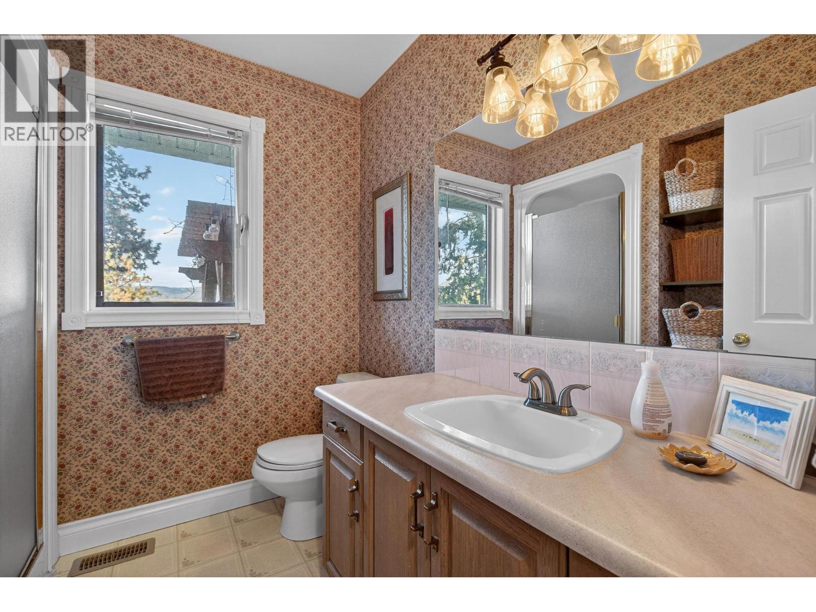 486 Bayhill Place, Kelowna