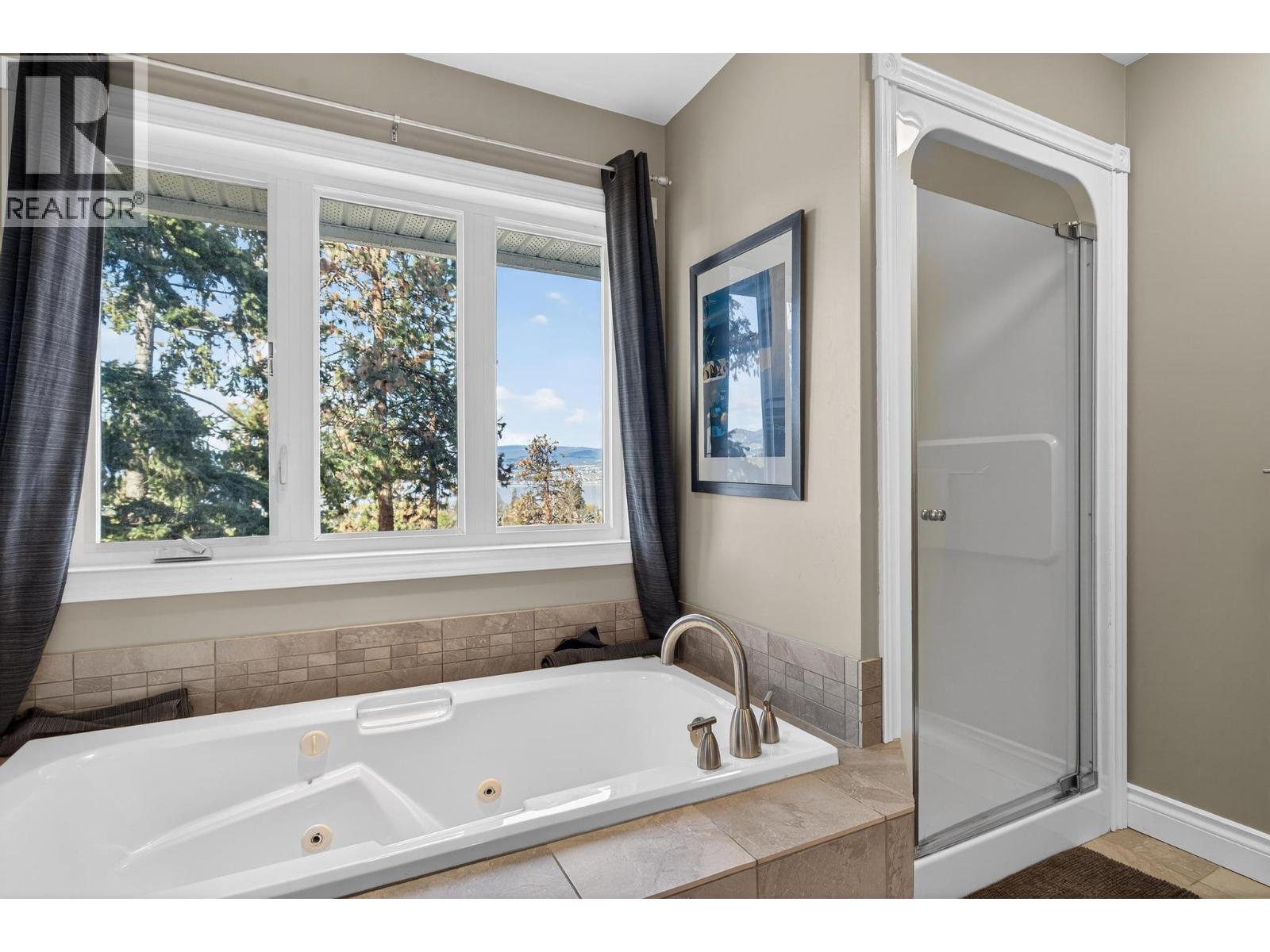 486 Bayhill Place, Kelowna