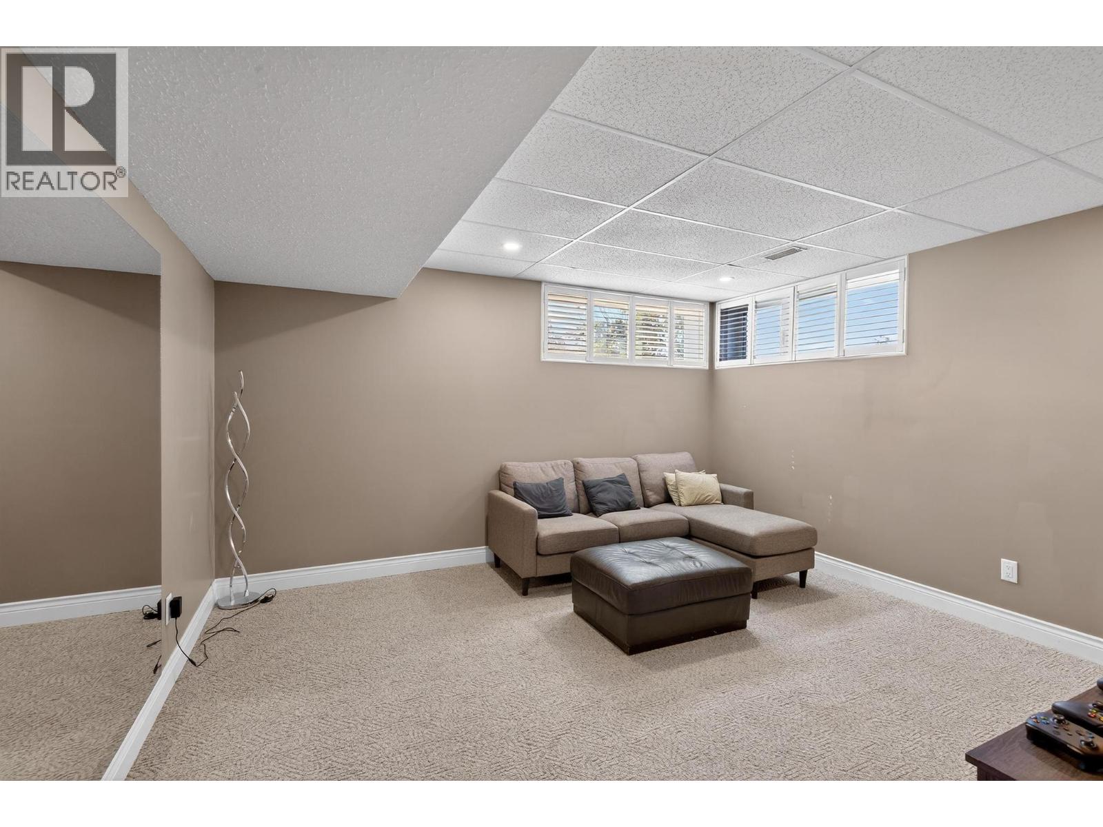 486 Bayhill Place, Kelowna