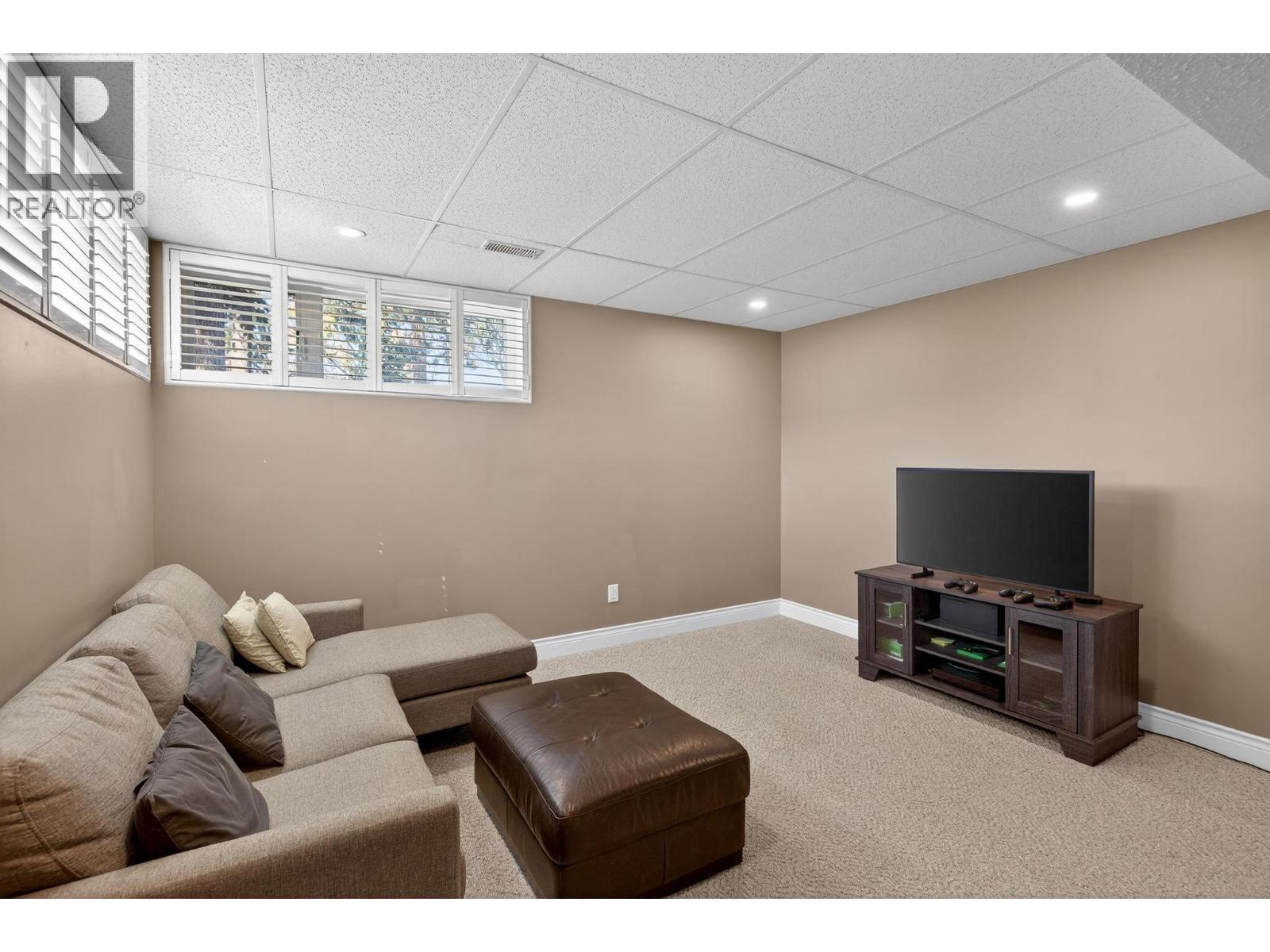 486 Bayhill Place, Kelowna