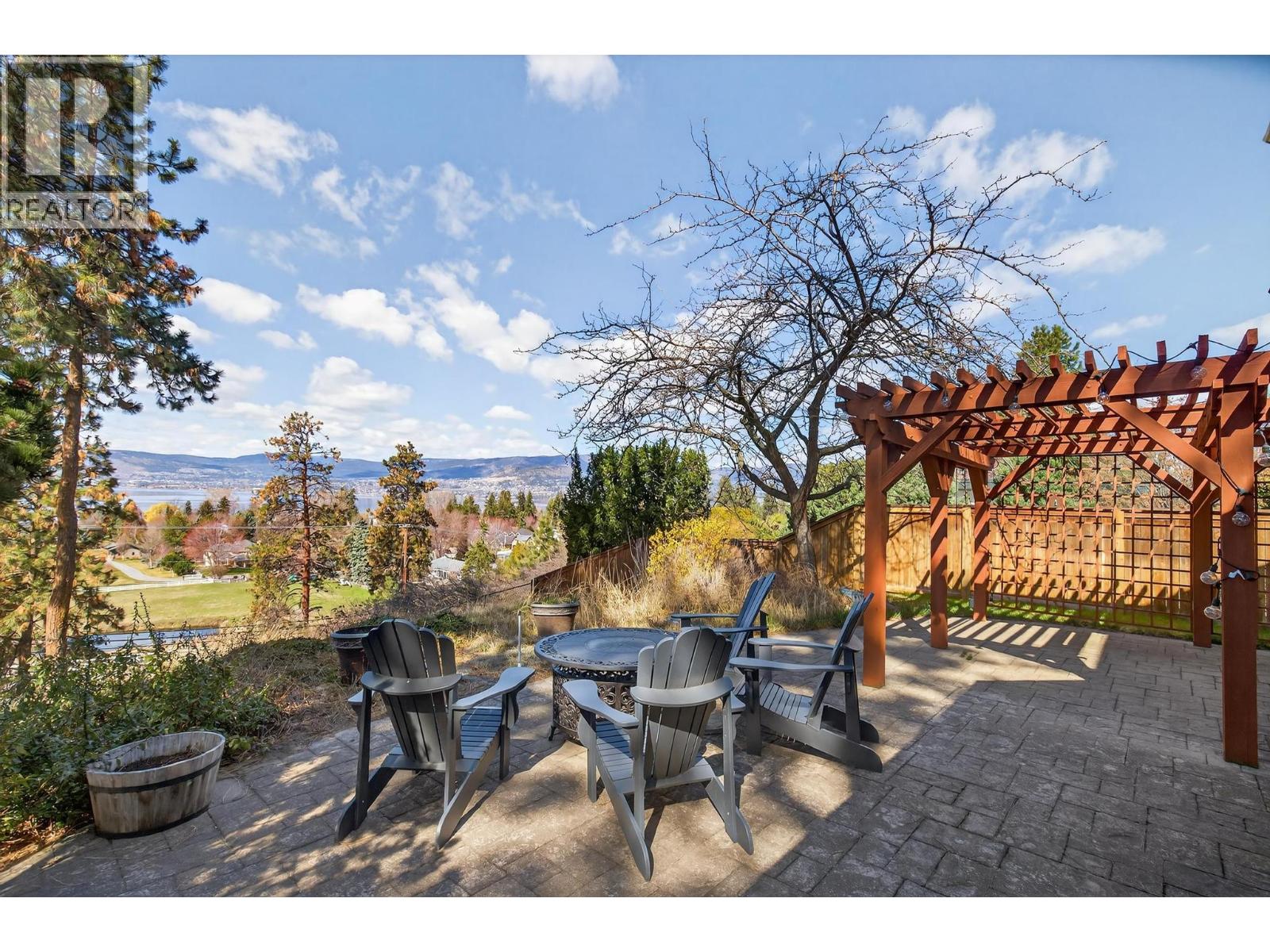486 Bayhill Place, Kelowna