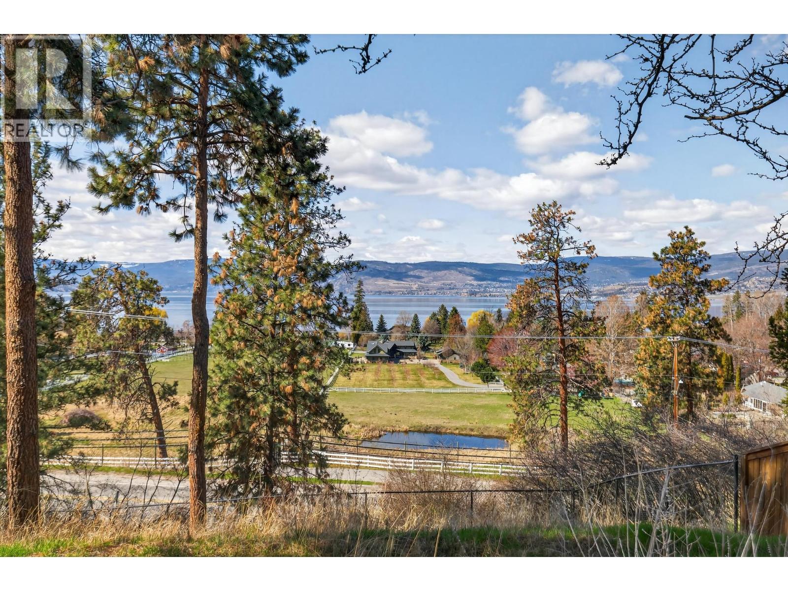 486 Bayhill Place, Kelowna