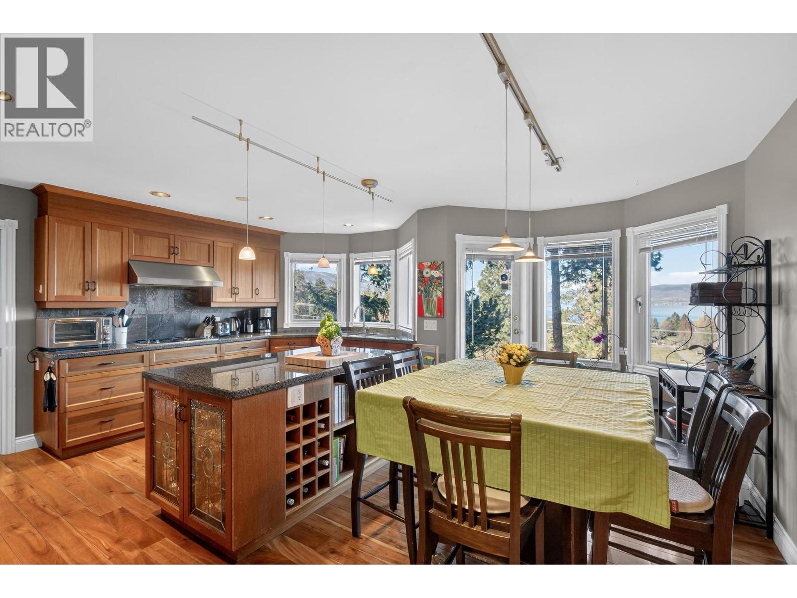 486 Bayhill Place, Kelowna
