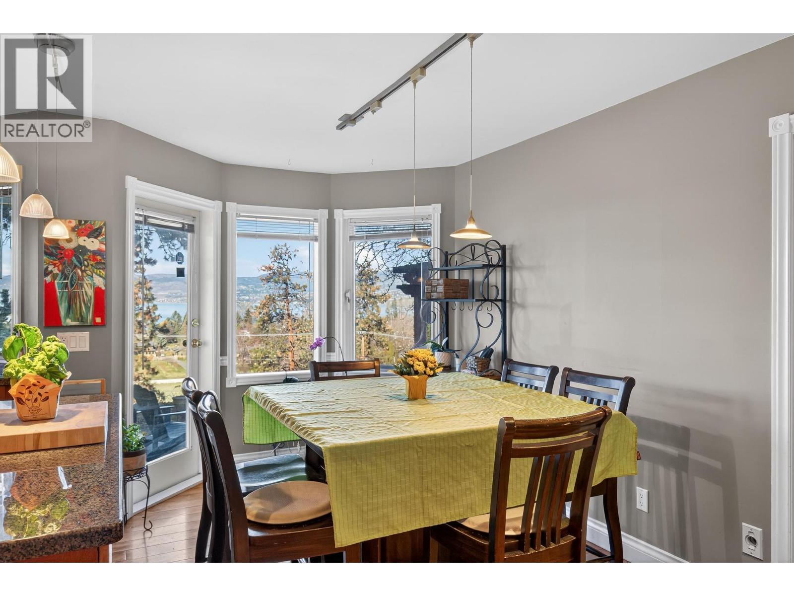 486 Bayhill Place, Kelowna