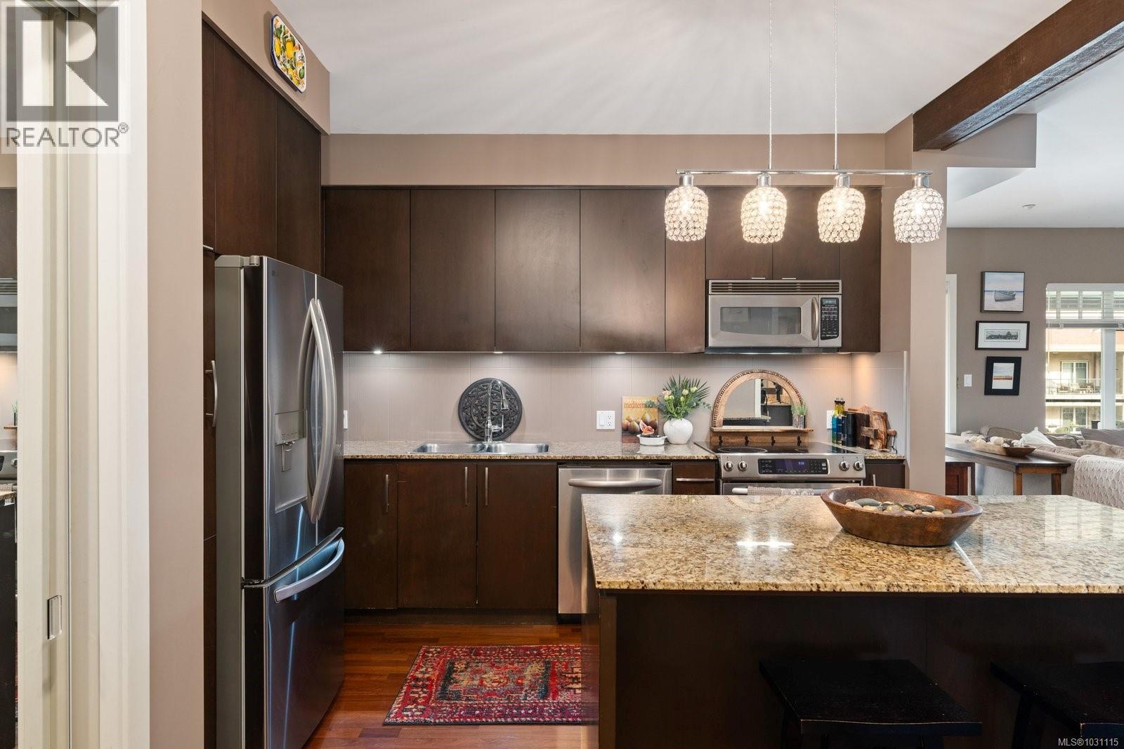 301 1375 Bear Mountain Pkwy, Langford