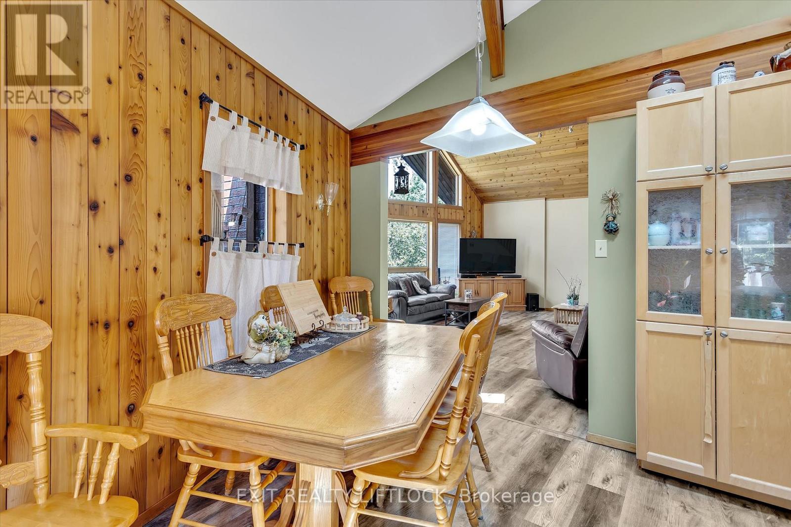 25 BALSAM ROAD - 10