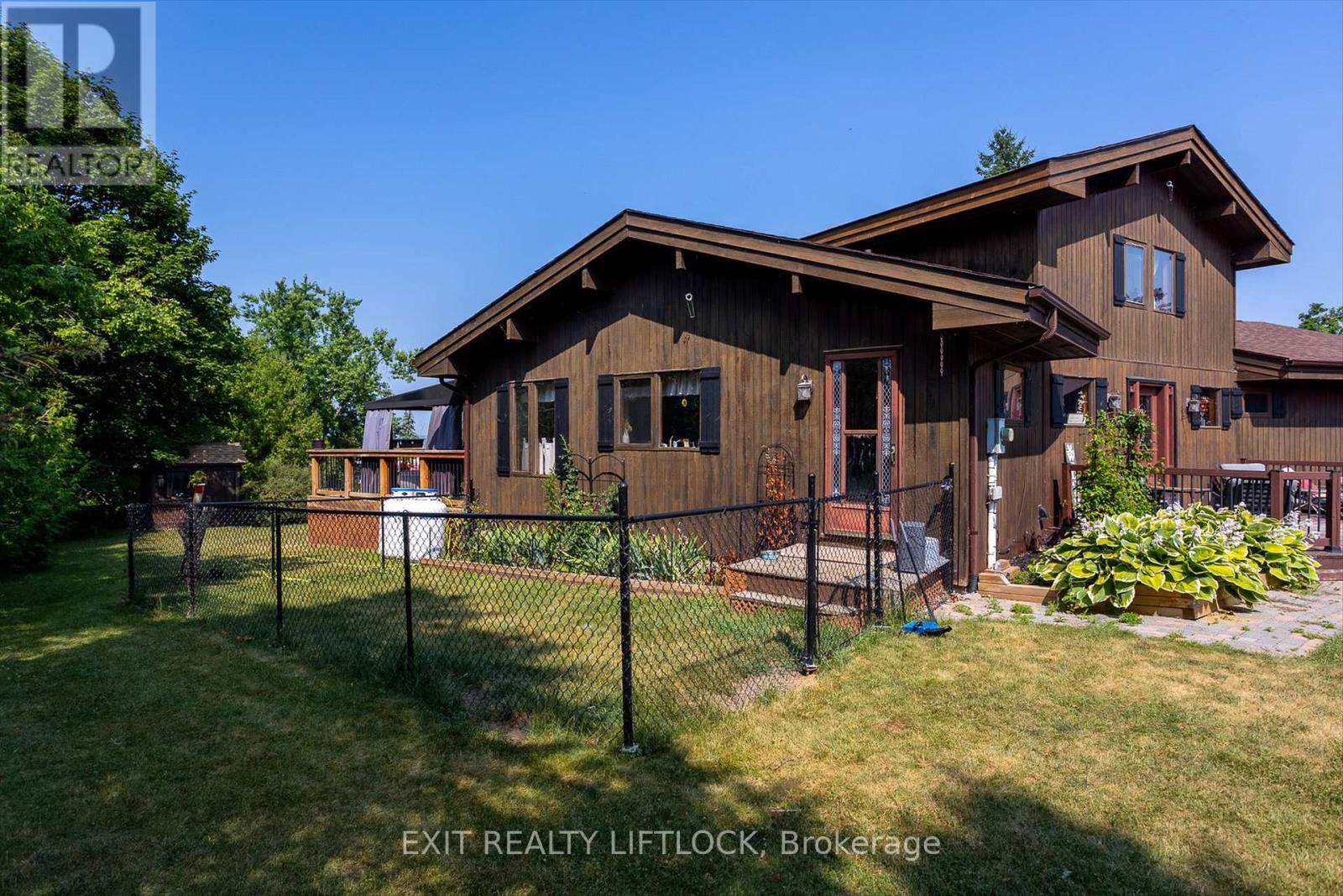 25 BALSAM ROAD - 36