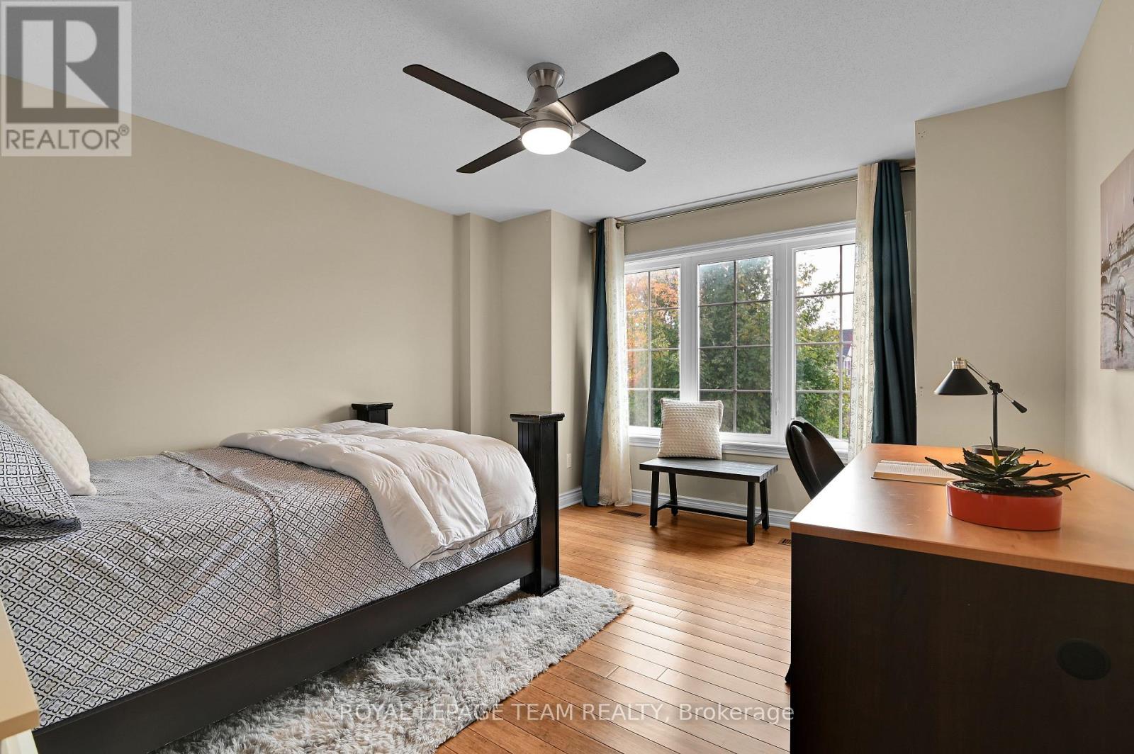 756 KILBIRNIE DRIVE - 23