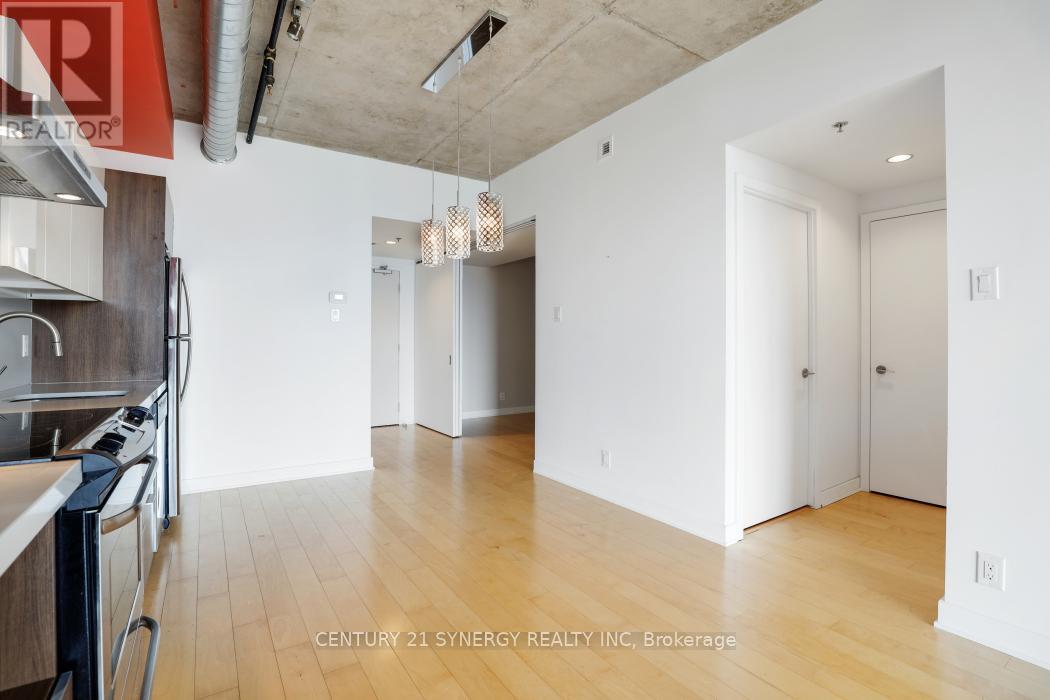 #633 340 MCLEOD STREET - 13