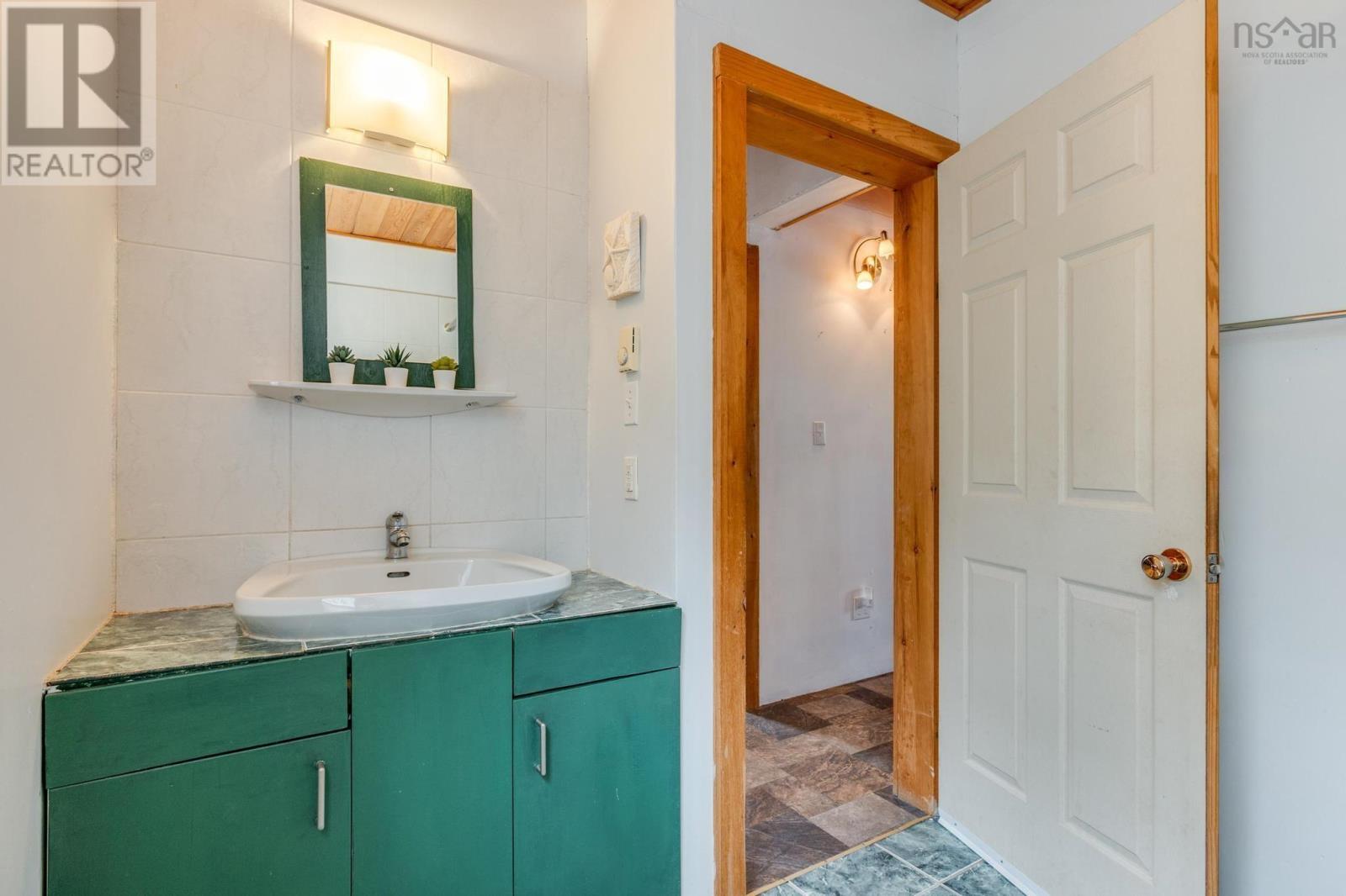 Property 17 of 50 of 397 Peters Drive