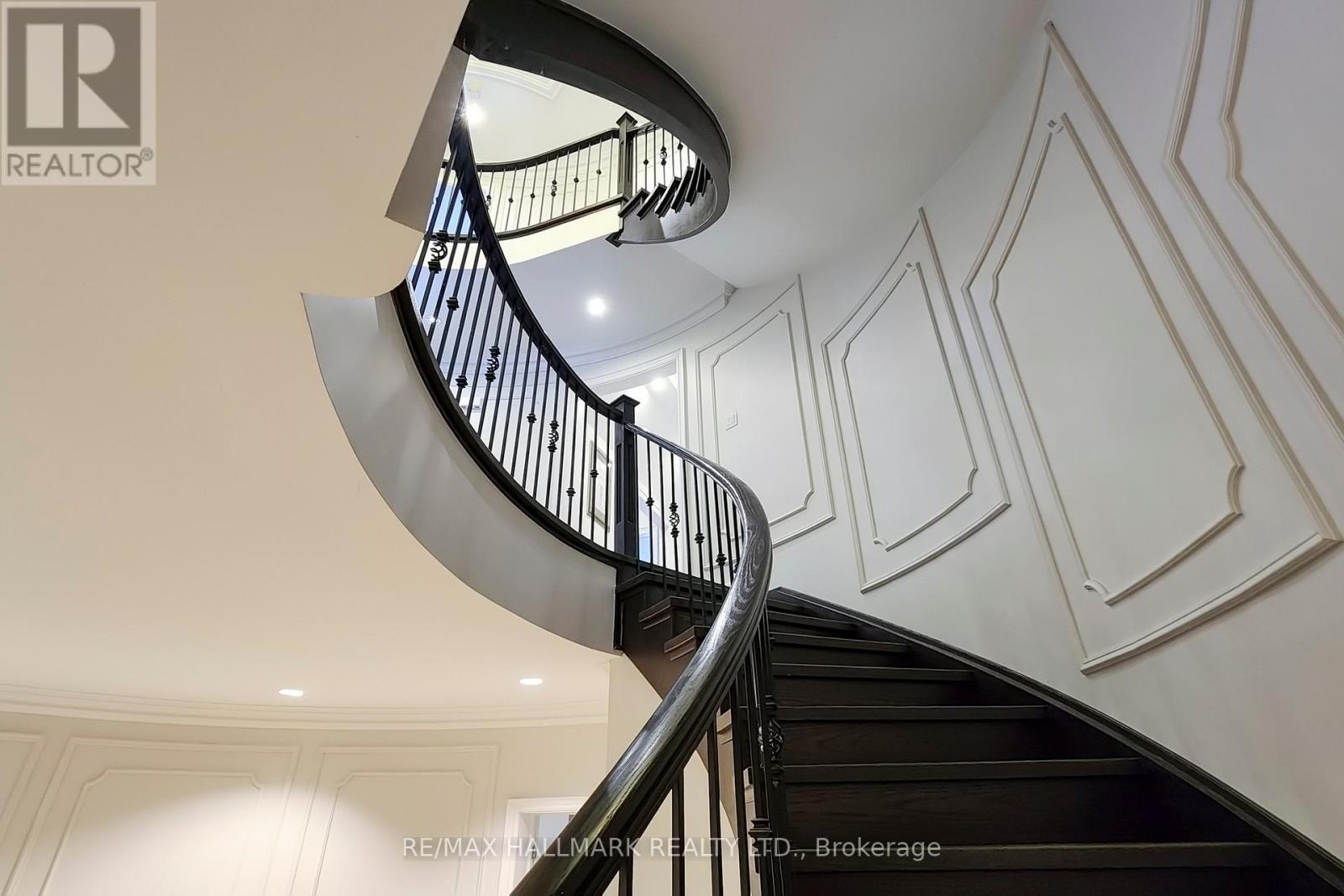 14 ROBERT GRAY ROAD - 24
