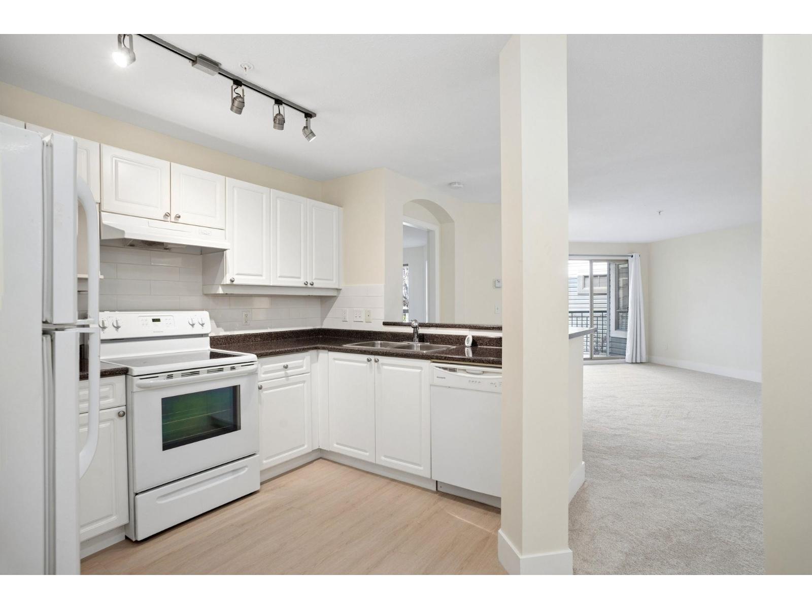 220 22025 48 AVENUE, Langley