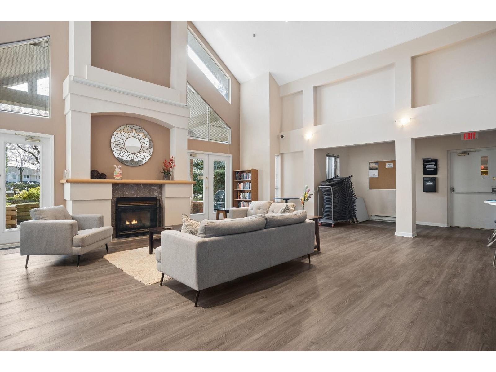 220 22025 48 AVENUE, Langley