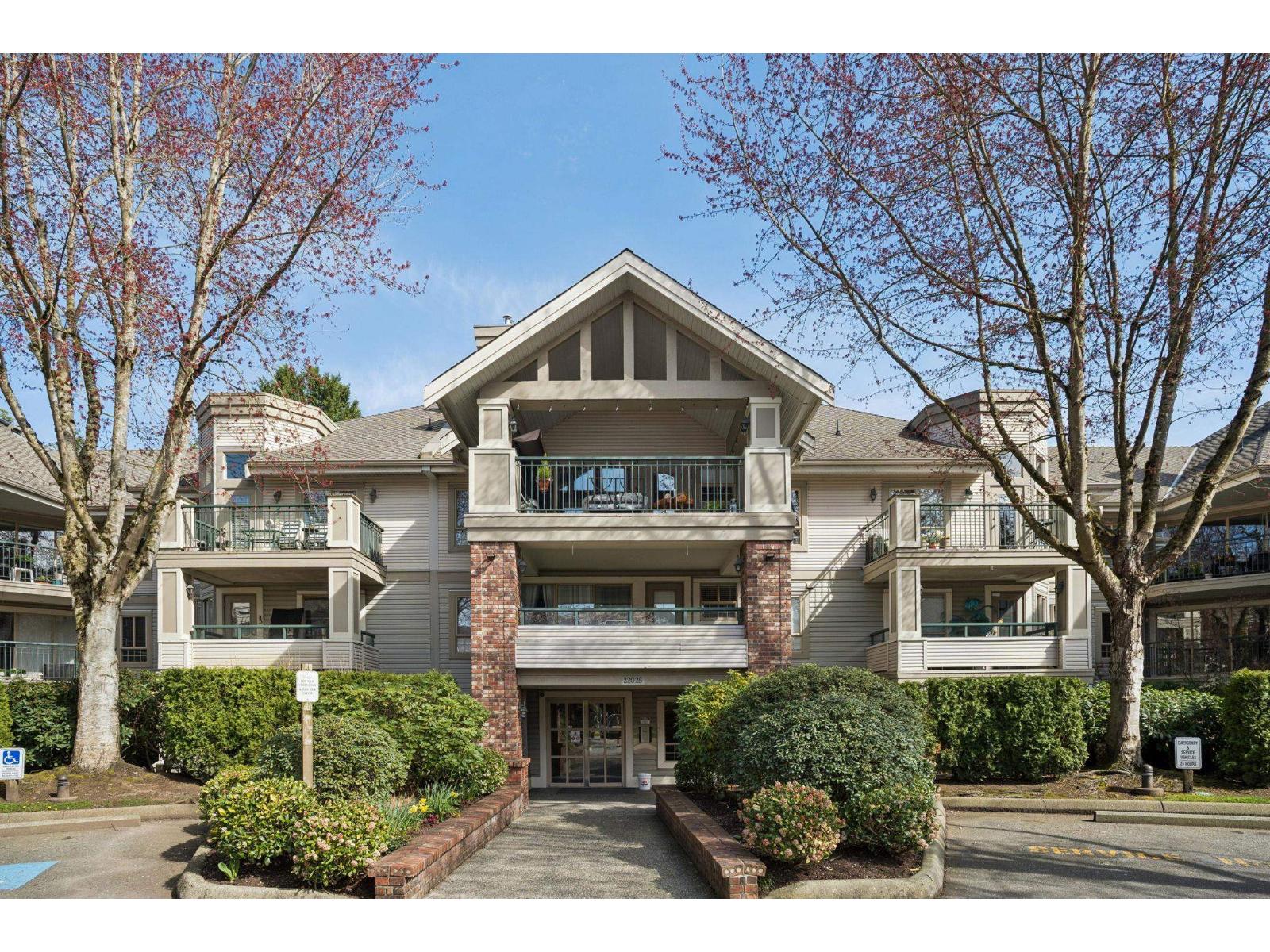 220 22025 48 AVENUE, Langley