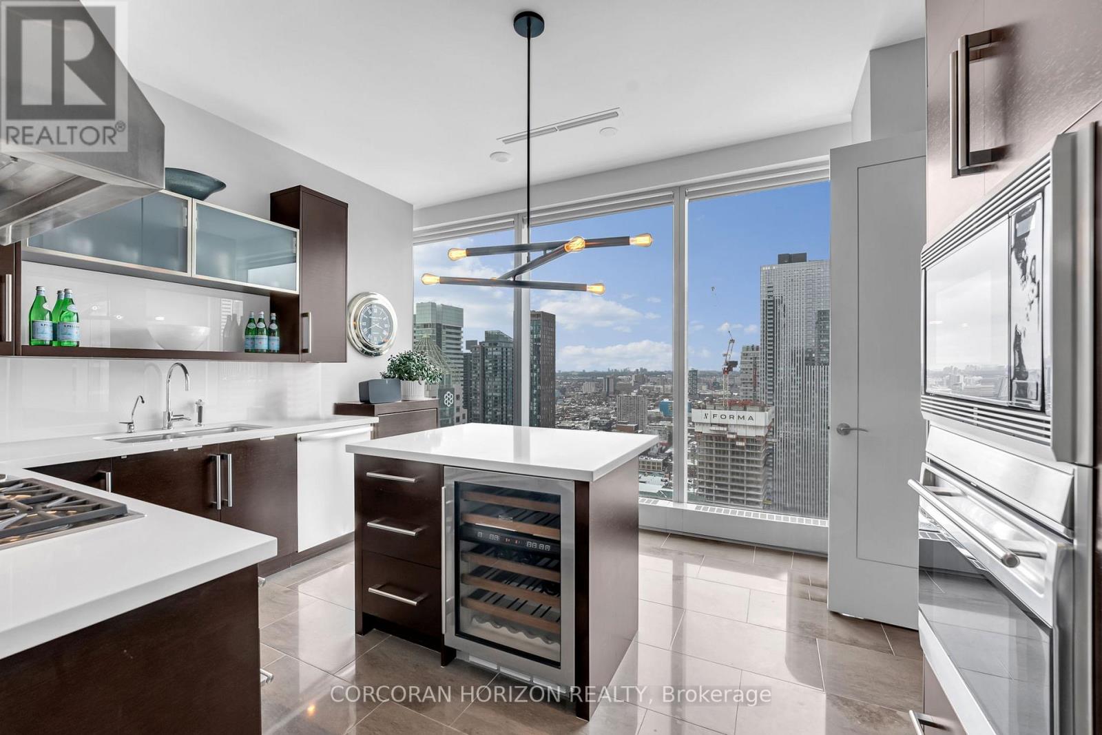 #3303 183 WELLINGTON STREET W - 22