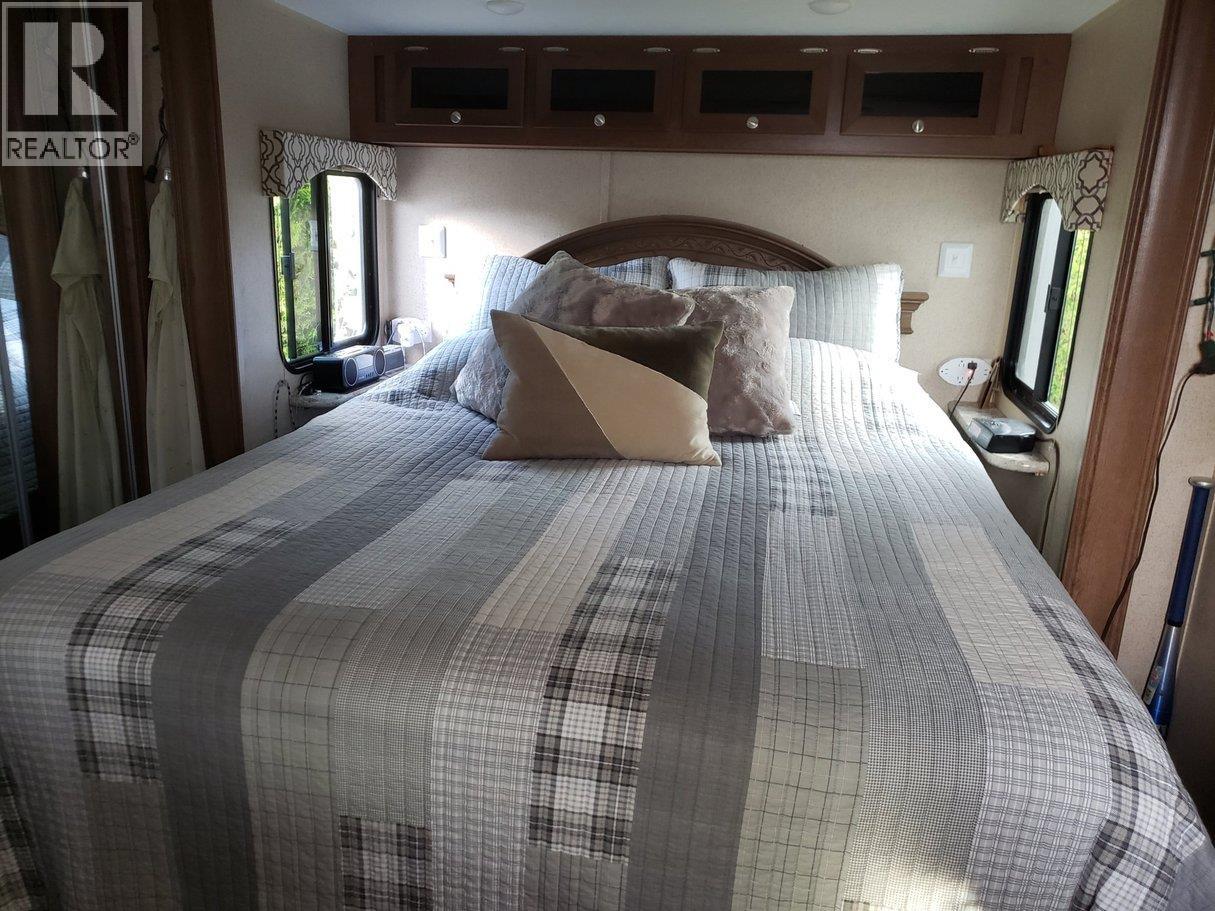 #301 415 COMMONWEALTH ROAD - 20