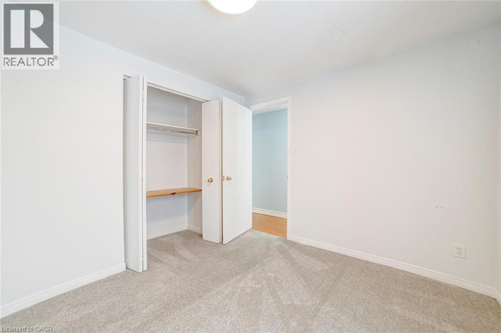 224 PINELAND Court, Waterloo, Ontario, N2T2S3 — Photo 33