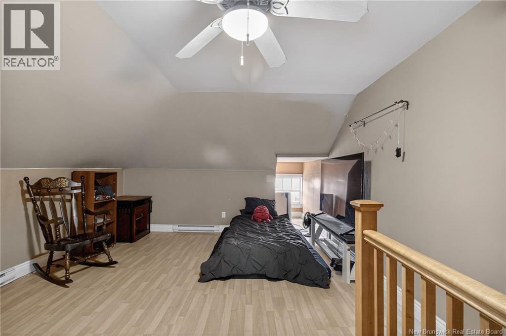 425 LUTZ STREET - 33