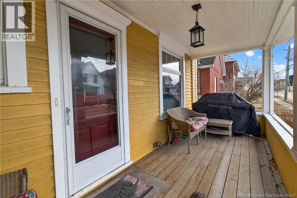 425 LUTZ STREET - 44