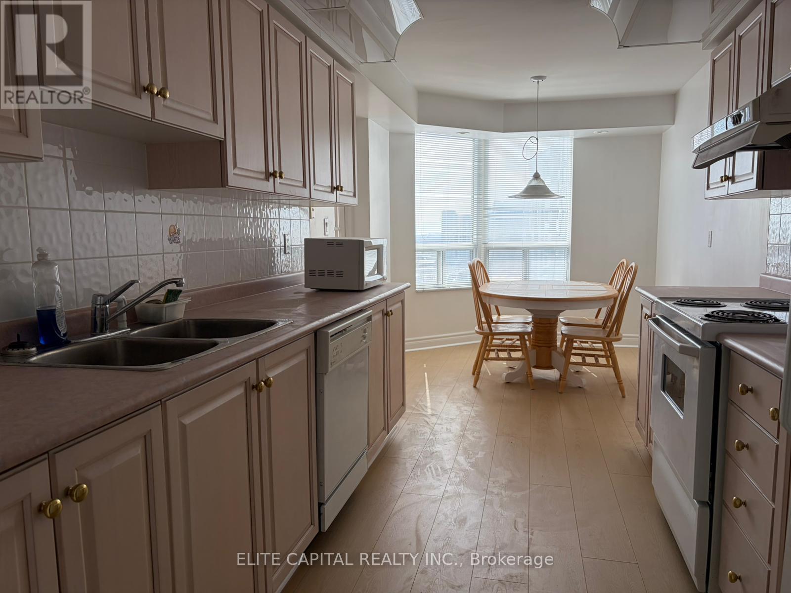 #2603 228 BONIS AVENUE - 8