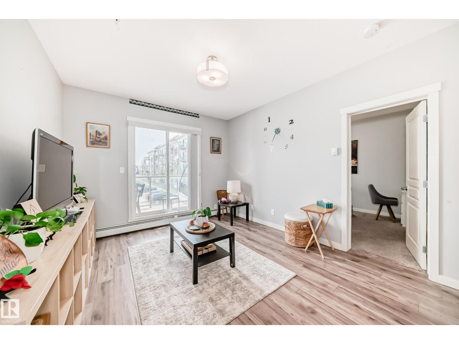 #208 812 Welsh DR SW, Edmonton