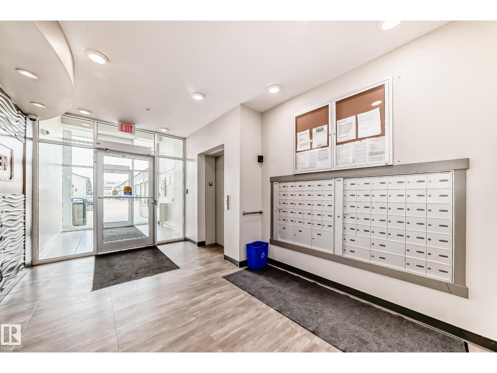 #208 812 Welsh DR SW, Edmonton