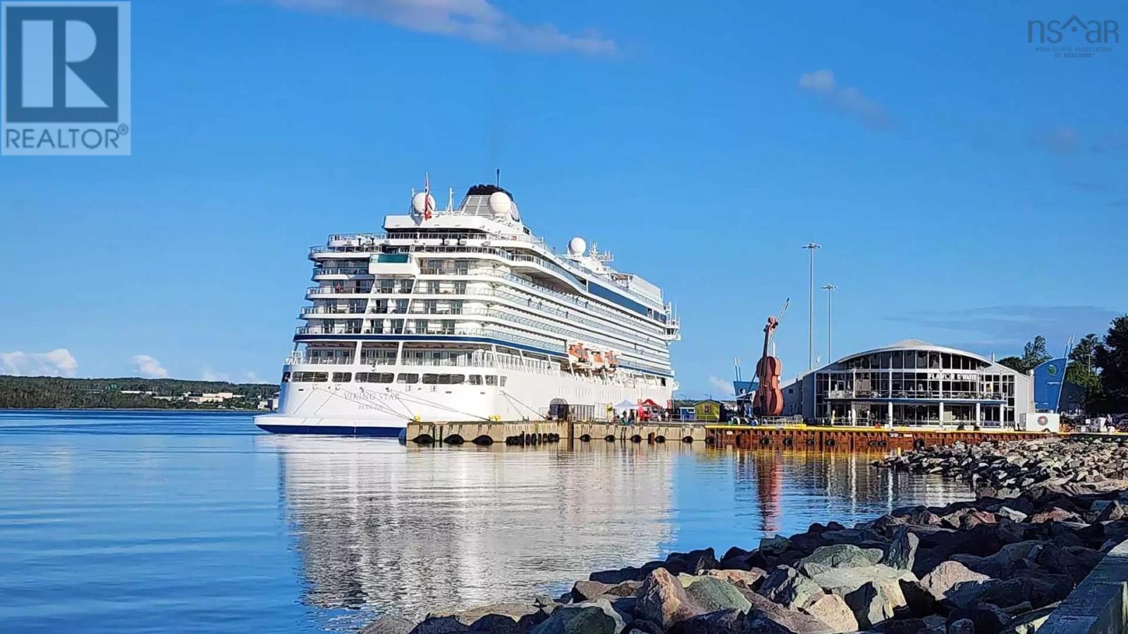 Property 3 of 49 of 100 KINGS Road