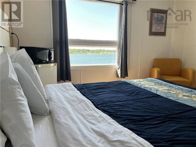 Property 27 of 49 of 100 KINGS Road