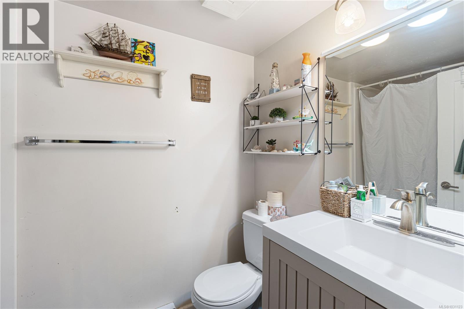 5430/5432 BERGEN OP ZOOM DR - 36