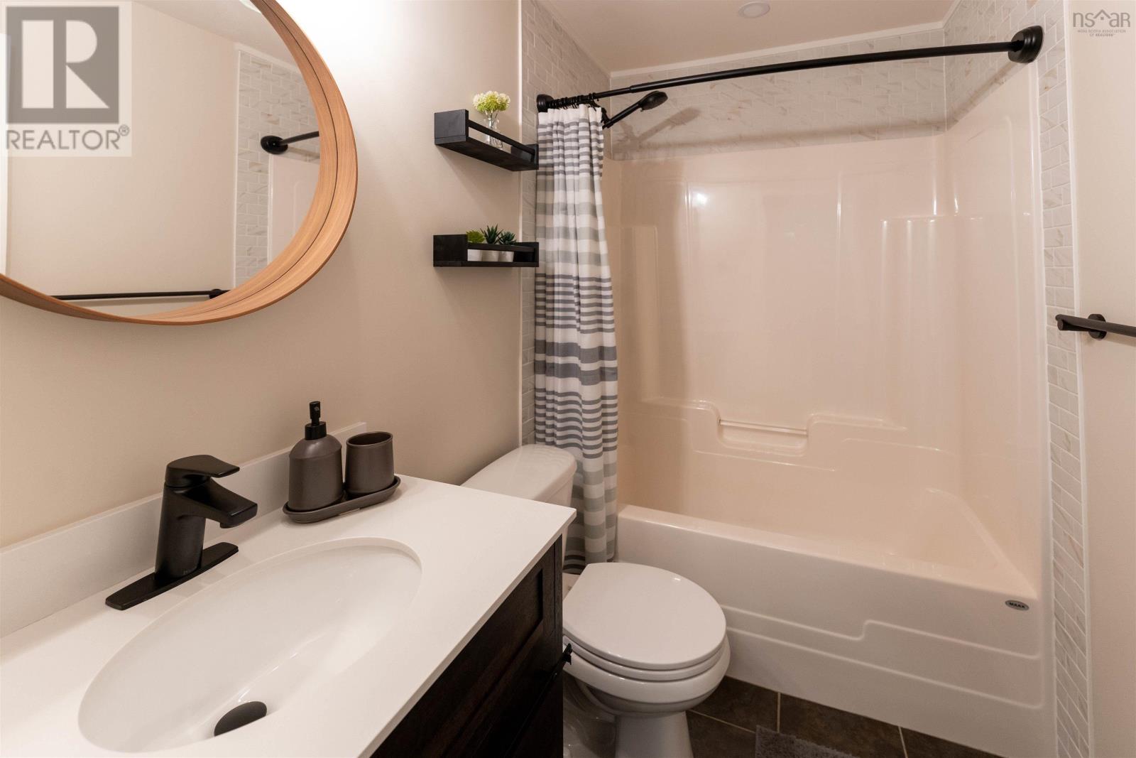 Property 31 of 43 of 52 Argus Drive