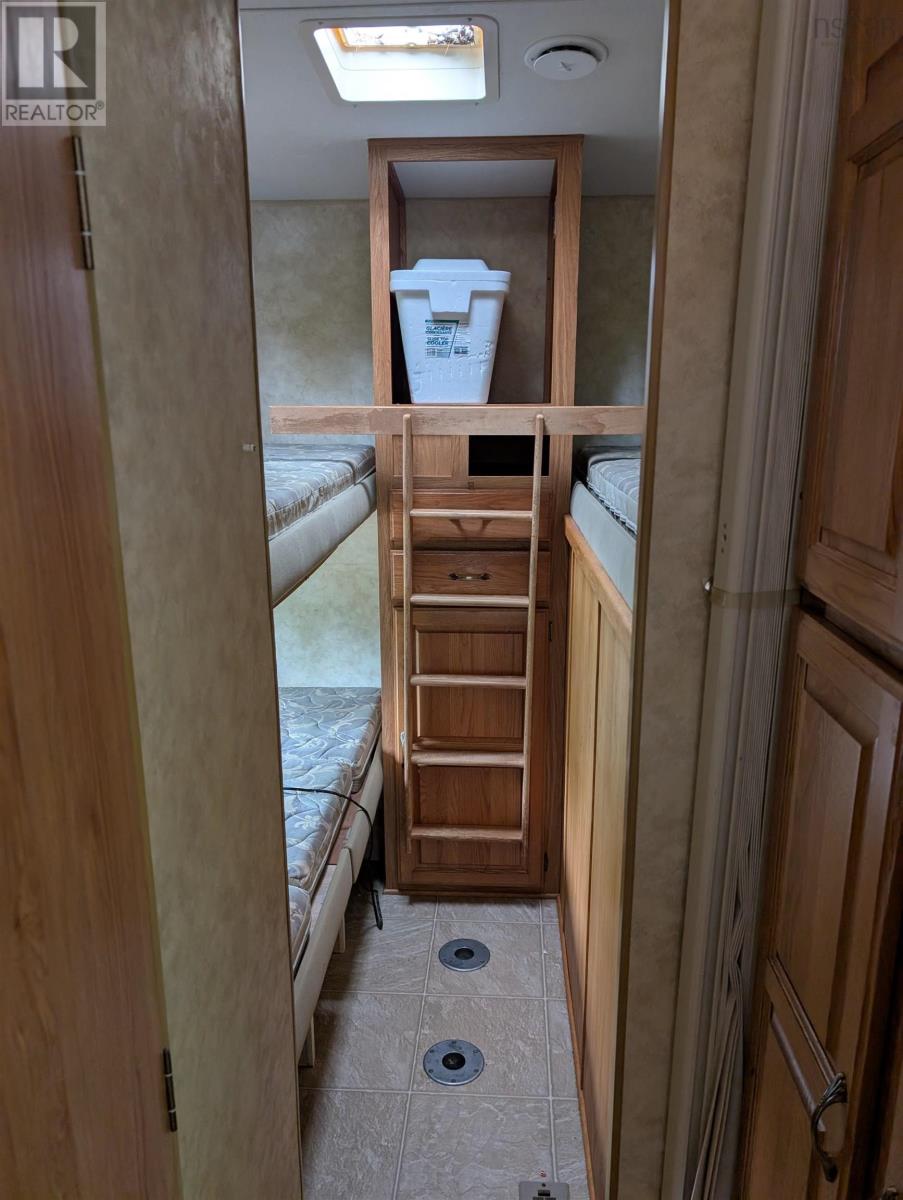 Property 23 of 32 of 191 Charlton Road