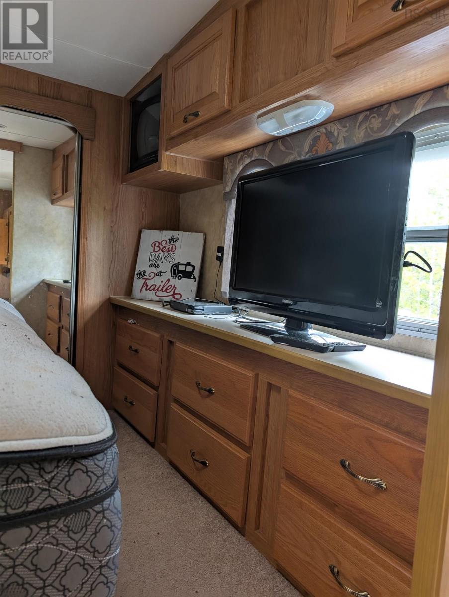 Property 21 of 32 of 191 Charlton Road