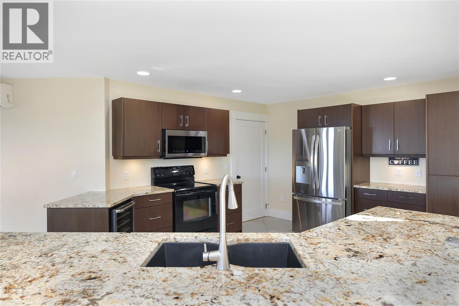 3411 Karger Terr, Colwood