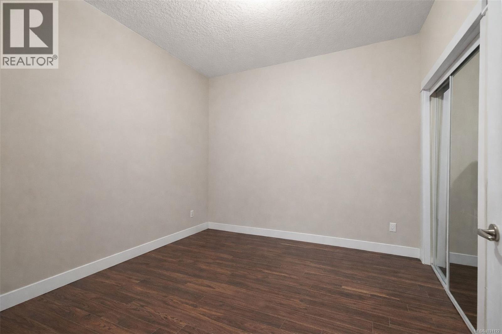 305 938 Dunford Ave, Langford